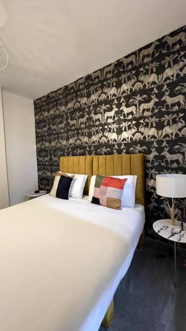 Luxury 2 Bed Duplex Apartment By Yo Room! - Leicester City- Free Parking Eksteriør billede